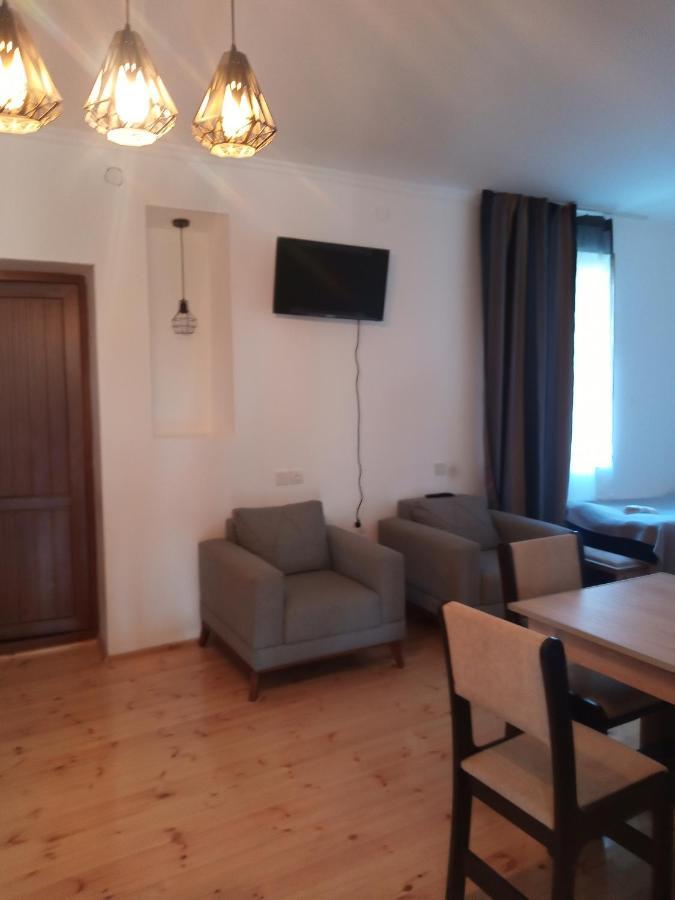 Guesthouse Data Mestia Luaran gambar