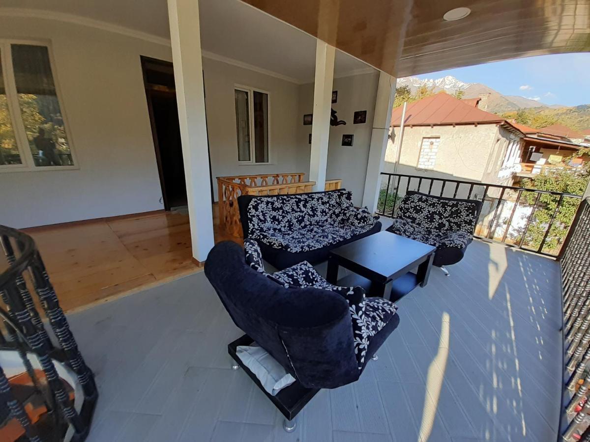 Guesthouse Data Mestia Luaran gambar